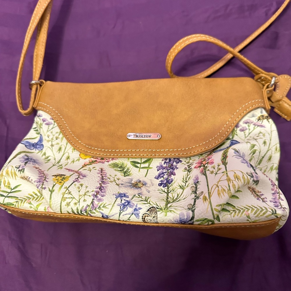 Koltov Ruby Crossbody.